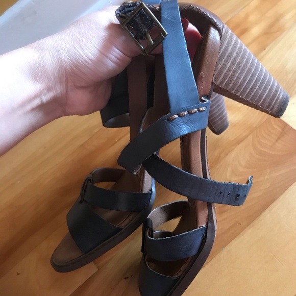 Calvin Klein sandals - Picture 10 of 11
